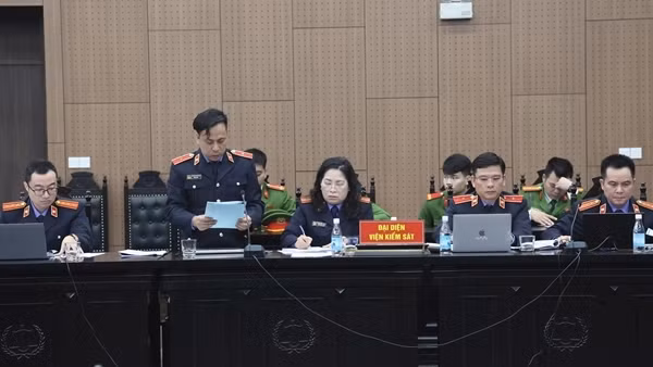 Cựu Viện trưởng Viện Y dược học dân tộc TP Hồ Chí Minh bị đề nghị từ 15 đến 17 năm tù