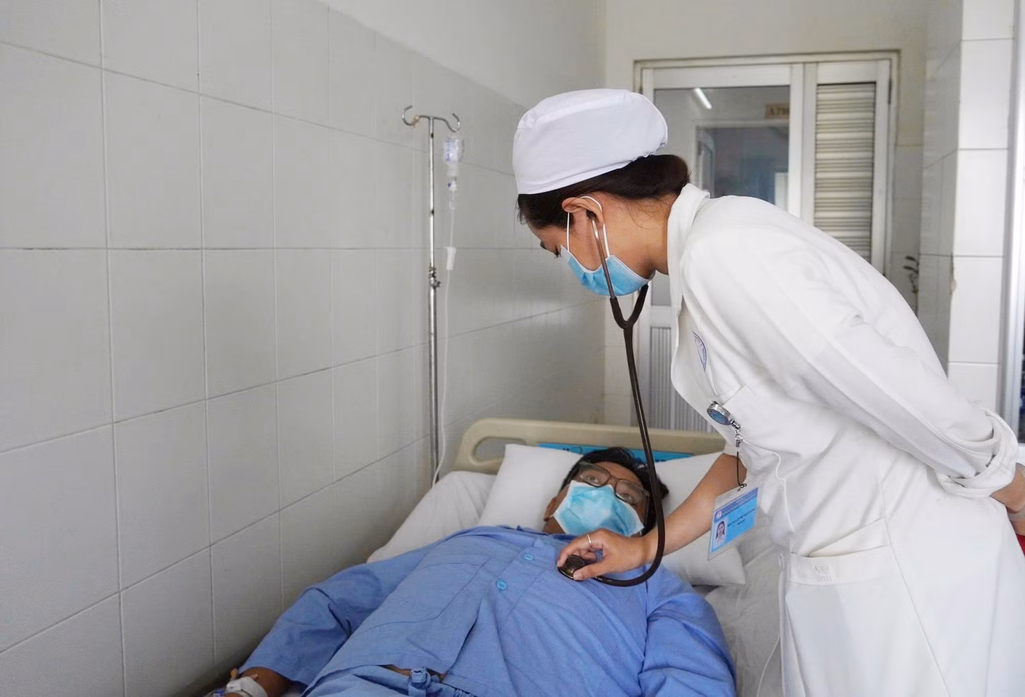 Cứu sống bệnh nhân “thập tử nhất sinh” bằng kỹ thuật hiện đại nhất -0