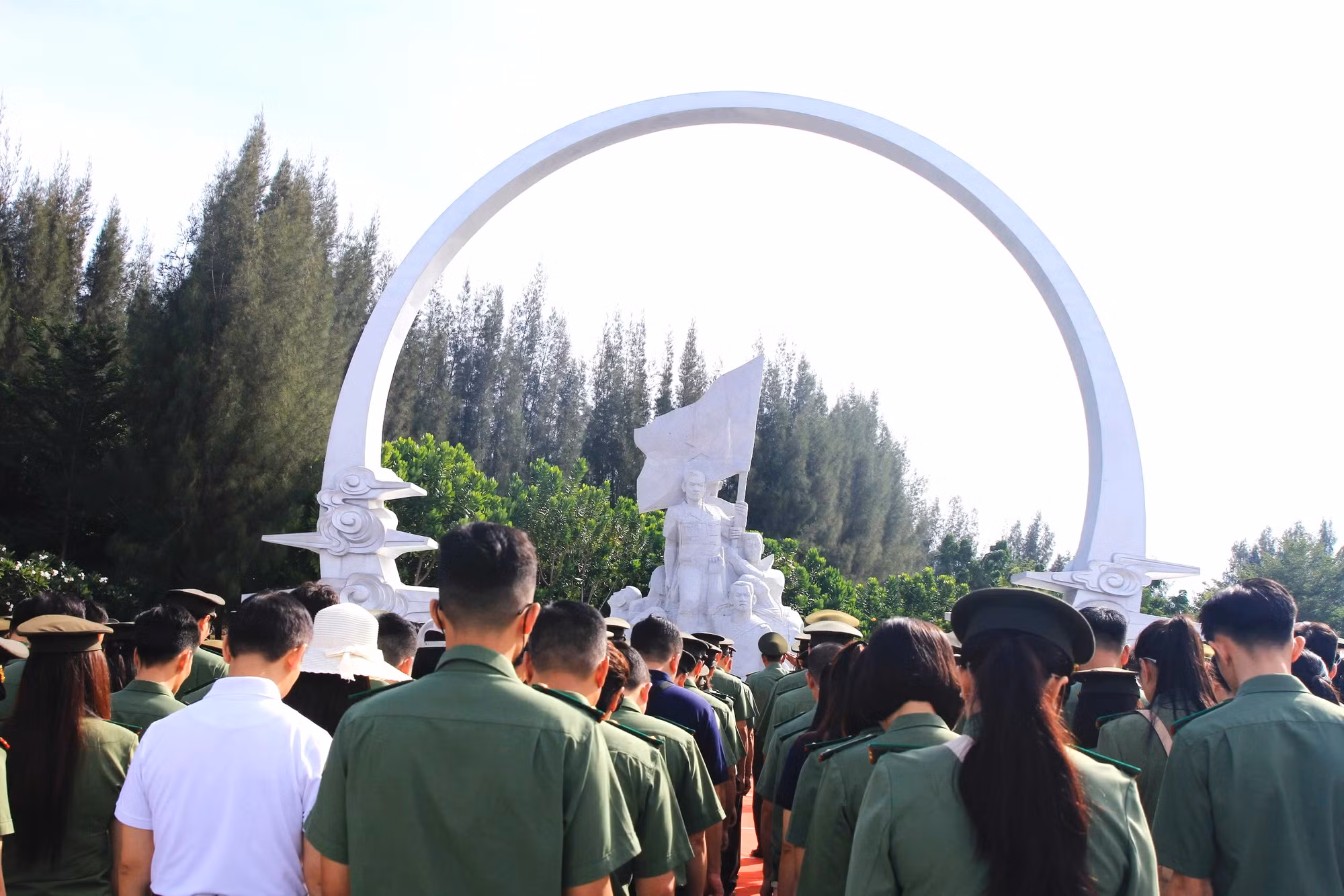 Cục Truyền thông CAND tổ chức Lễ dâng hoa, dâng hương tại Khu tưởng niệm chiến sĩ Gạc Ma -0