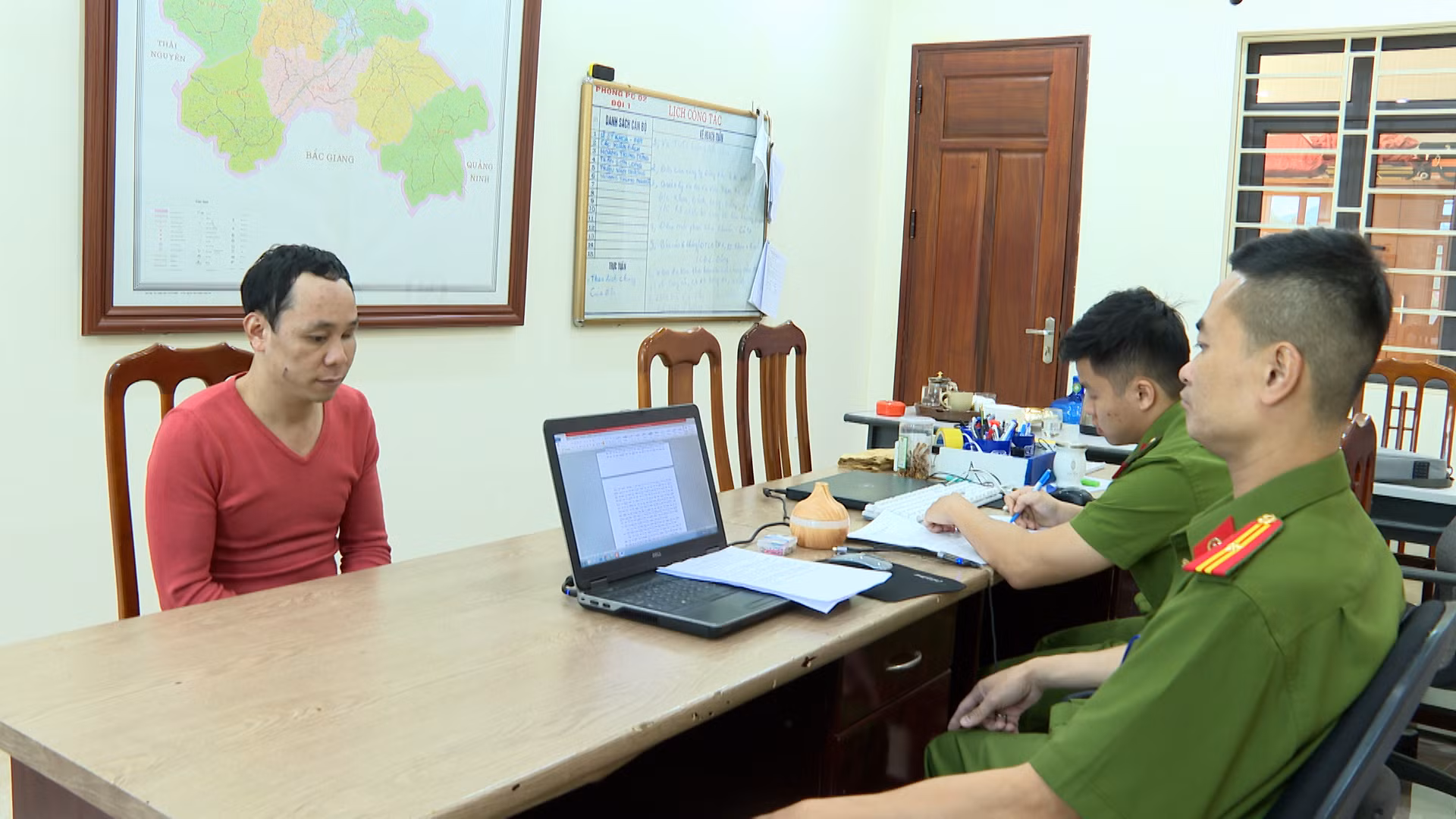 Phá “căn cứ” đánh bạc khủng với hệ thống đường hầm bí mật hơn 300m -0