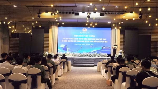 Phát huy vai trò báo chí truyền thông CAND trong bảo vệ nền tảng tư tưởng của Đảng