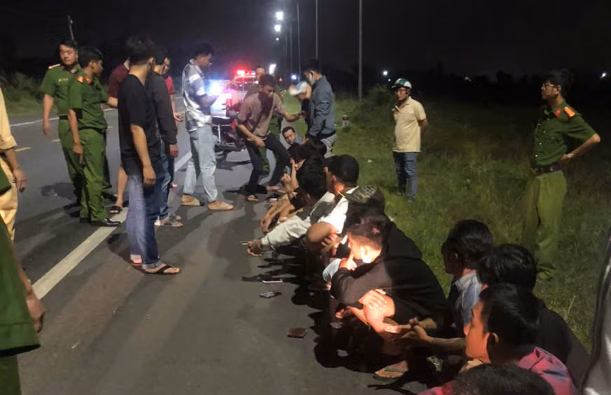 Ngăn chặ nhóm đối tượng giải quyết mâu thuẫn do tranh chấp mua bán hải sản -0