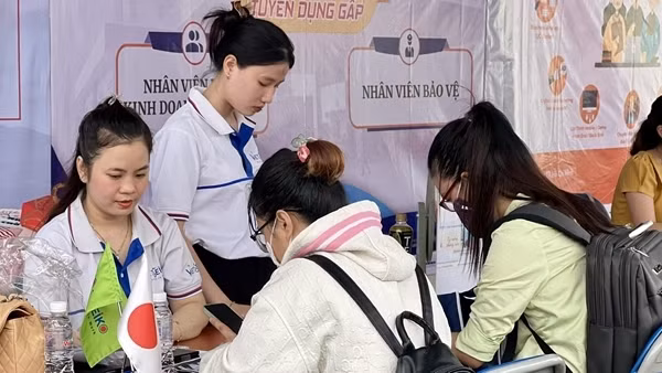 Liên tiếp xử phạt doanh nghiệp vi phạm xuất khẩu lao động