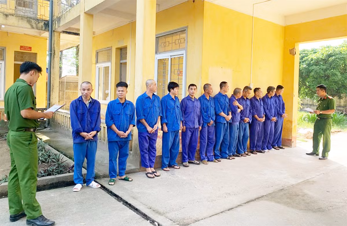 Triệt phá đường dây cá độ bóng đá, cho vay lãi khủng với quy mô hơn 500 tỷ đồng -0