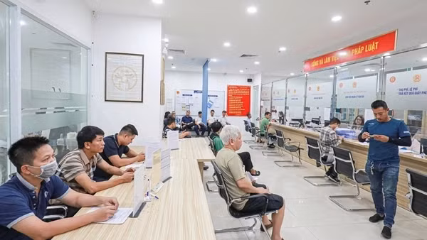 Hà Nội thiếu trầm trọng phôi ấn chỉ cấp giấy phép lái xe 2024