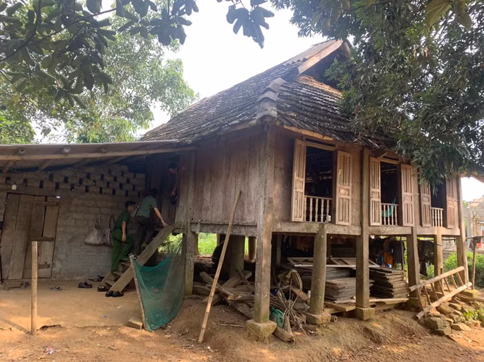 Ám ảnh phận người -0