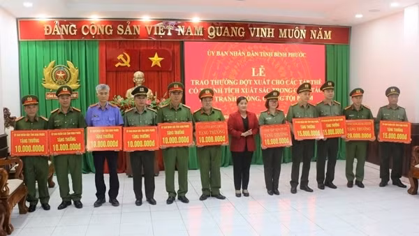 Bình Phước khen thưởng đột xuất các đơn vị phá đường dây ma túy lớn