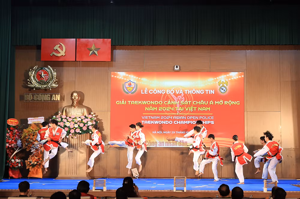 Cơ hội thuận lợi để quảng bá hình ảnh Việt Nam đến bạn bè quốc tế -0