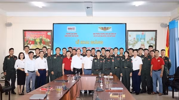 Khai giảng khoá đào tạo ngắn hạn cho 24 cán bộ thuộc Đơn vị Cảnh sát gìn giữ hoà bình Liên hợp quốc số 1