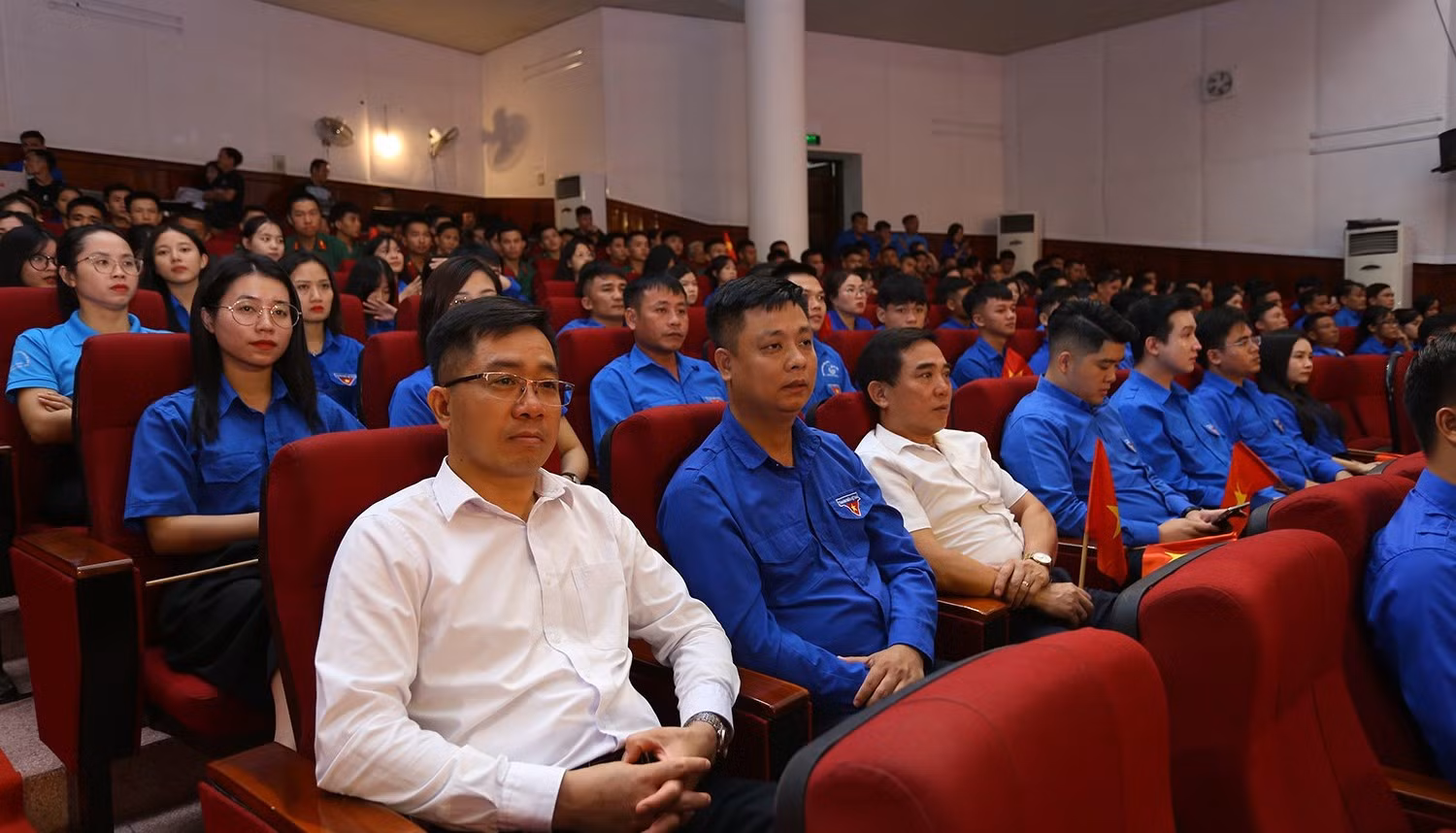Kỷ niệm 110 năm Ngày sinh đồng chí Lý Tự Trọng -0