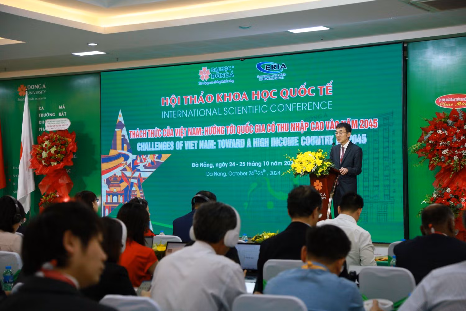 “Thách thức của Việt Nam: Hướng tới quốc gia có thu nhập cao vào năm 2045” -1