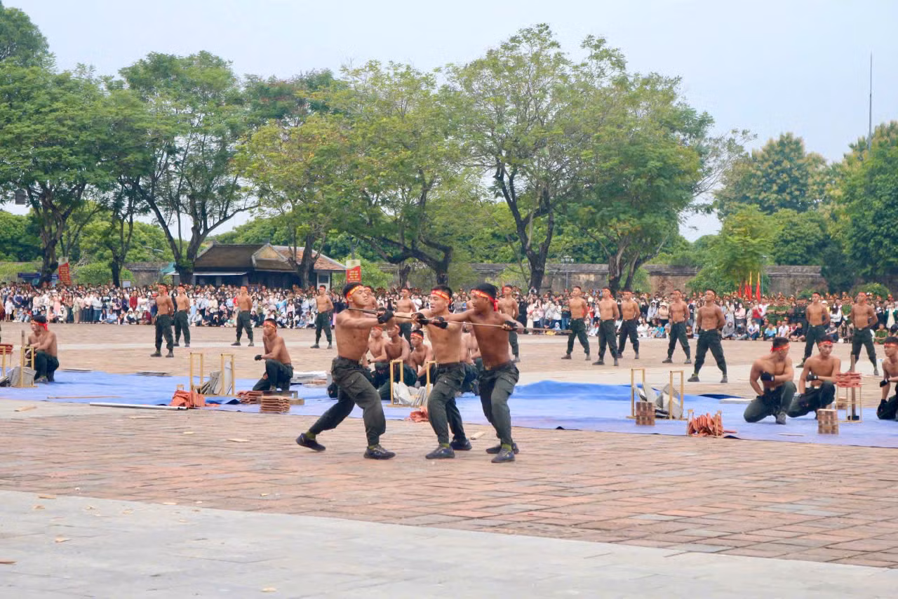Mãn nhãn với những màn trình diễn ấn tượng tại khai mạc Đại hội Khỏe Vì An ninh Tổ quốc -0