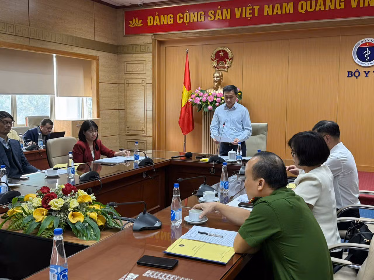 Ma tuý “núp bóng” thuốc lá điện tử, cần phải cấm để ngăn chặn giới trẻ nghiện nicotine -0