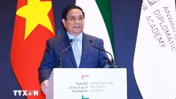 Thủ tướng phát biểu chính sách tại Học viện Anwar Gargash của UAE