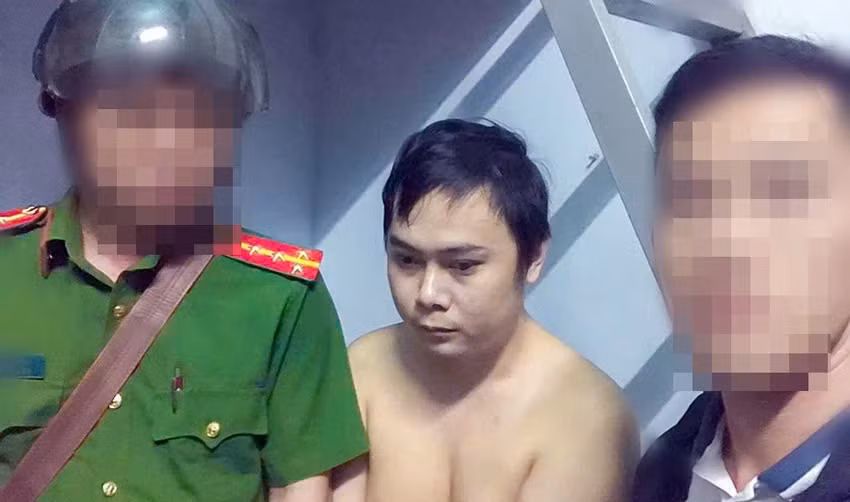 Vừa từ Campuchia trở về, đối tượng trốn truy nã bị bắt giữ -0