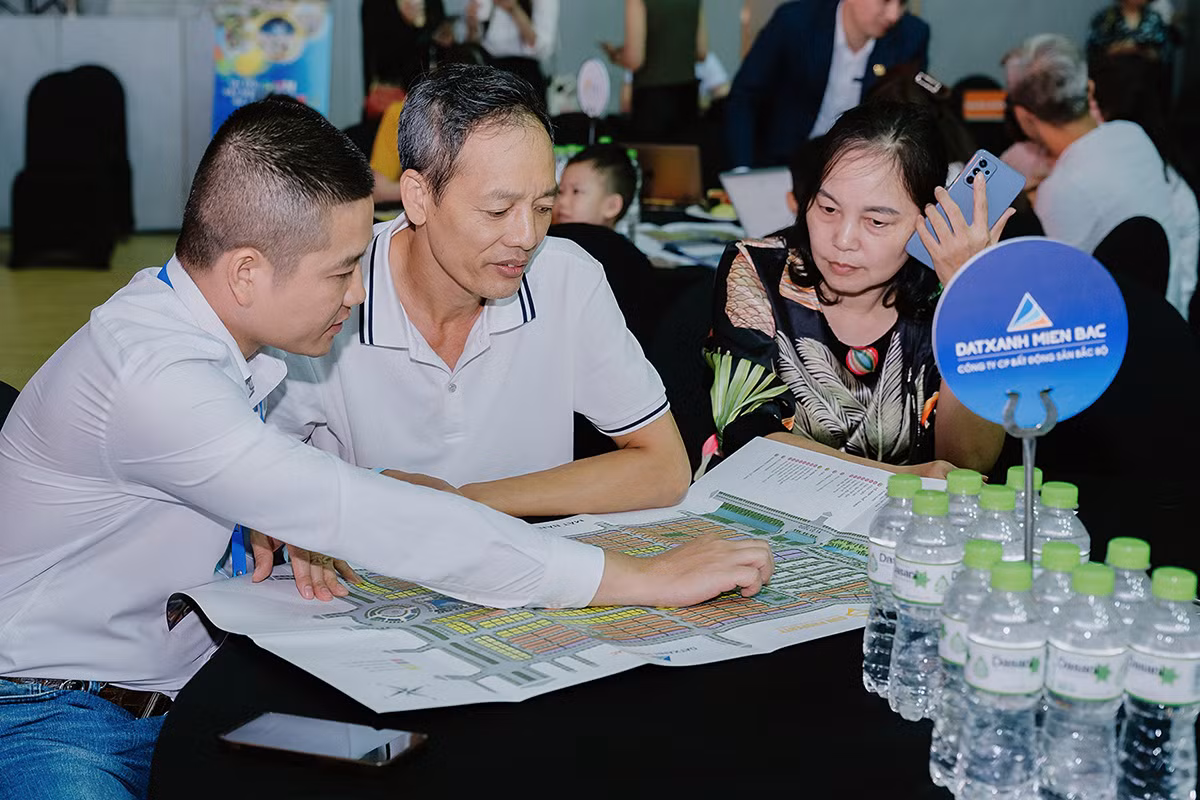 93% căn hộ Sun Group từ 1 tỷ đồng bán hết trong ngày mở bán -0