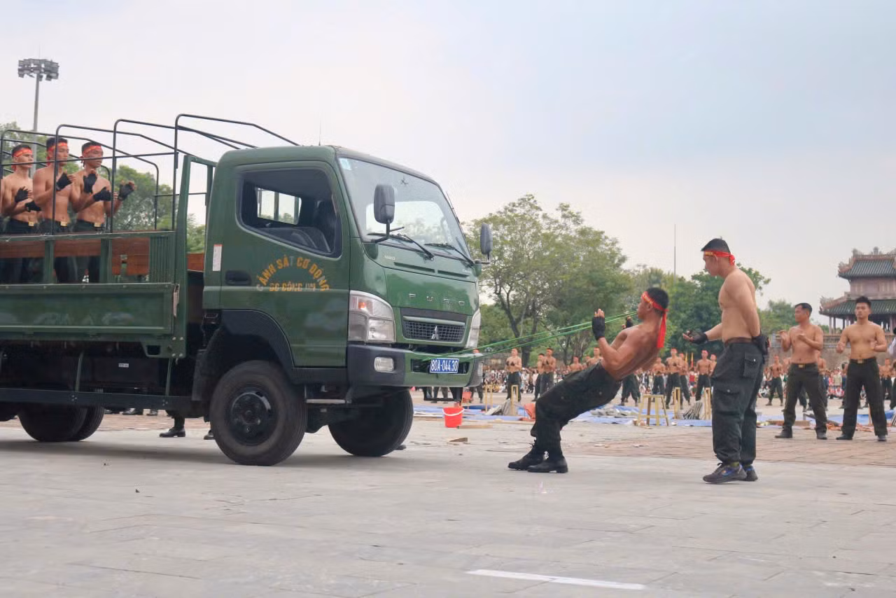 Mãn nhãn với những màn trình diễn ấn tượng tại khai mạc Đại hội Khỏe Vì An ninh Tổ quốc -0