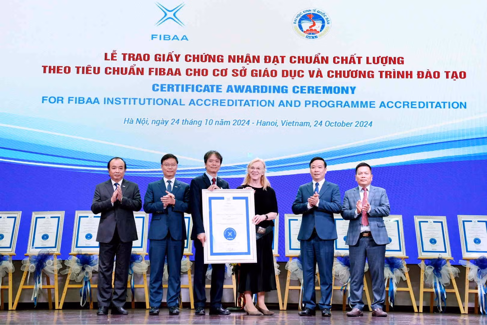 Trường Đại học Kinh tế Quốc dân nhận chứng nhận đạt chuẩn chất lượng quốc tế của FIBAA -0