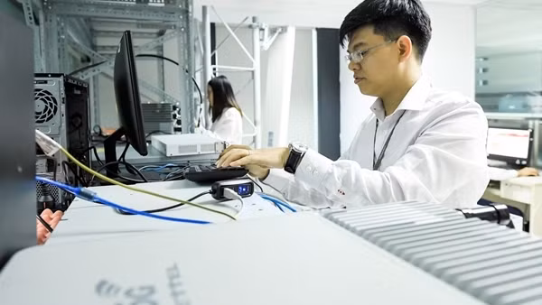 Viettel đứng đầu Top 50 doanh nghiệp xuất sắc nhất Việt Nam ảnh 4