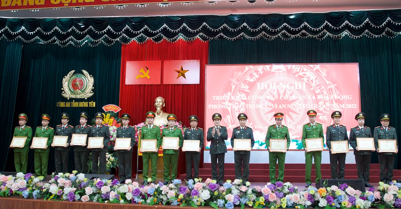 Công an Hưng Yên ứng phó hiệu quả các mối đe dọa an ninh phi truyền thống -0