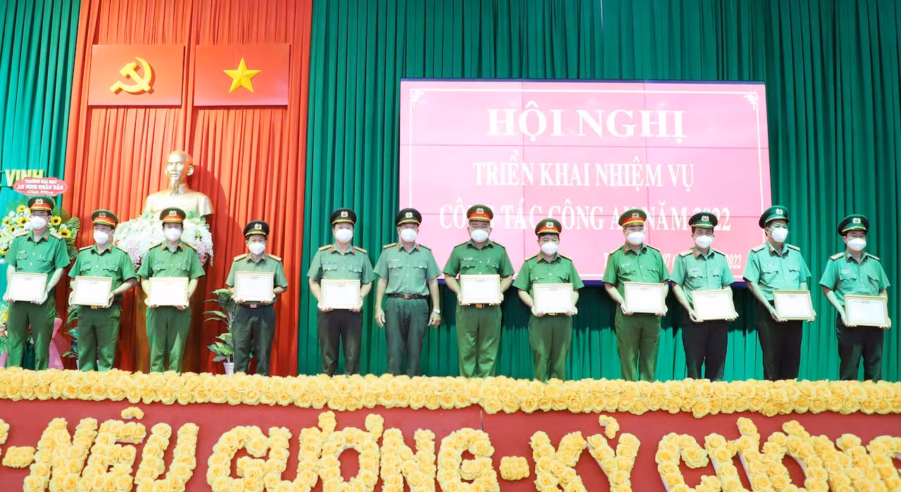 Công an các tỉnh miền Tây triển khai công tác Công an năm 2022 -0