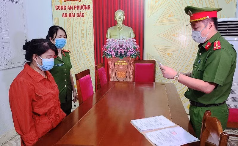 Đà Nẵng: Làm giả loạt sổ đỏ để vay thế chấp, chiếm đoạt hơn 1.3 tỷ đồng -0