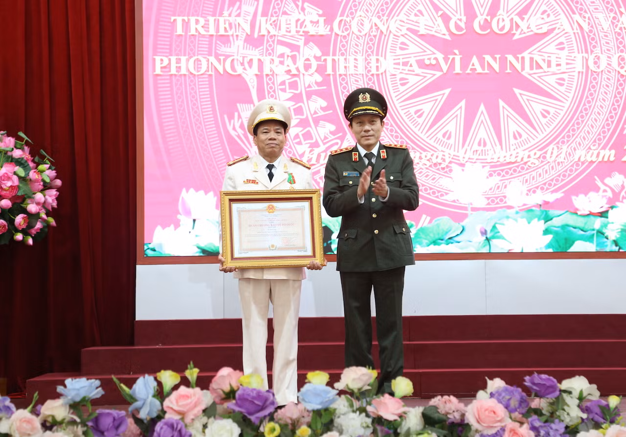 Công an Hưng Yên ứng phó hiệu quả các mối đe dọa an ninh phi truyền thống -0