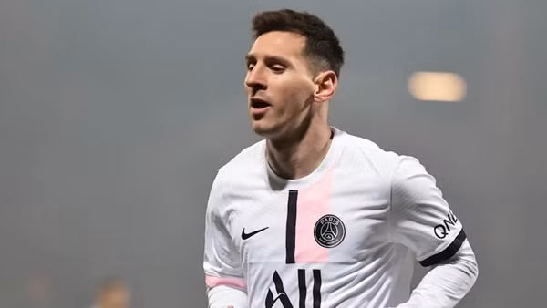 Messi bị CĐV chỉ trích sau khi PSG "thua đau" Real ảnh 2