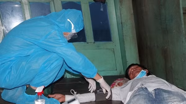 Cà Mau nghiêm cấm dùng tàu cá chở khách du lịch ảnh 3