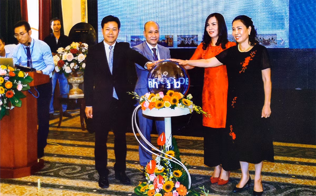 Ngô Tự Lập: Nhà văn tuổi Nhâm Dần dấn thân kiến tạo -0