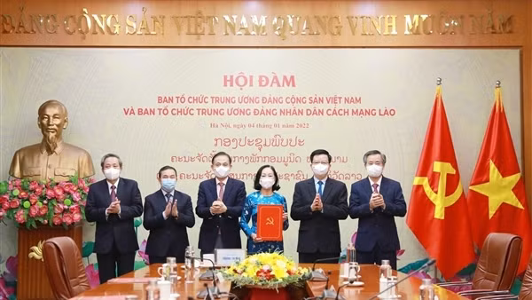 Gặp mặt các Ủy viên dự khuyết BCH Trung ương Đảng khóa XIII ảnh 3