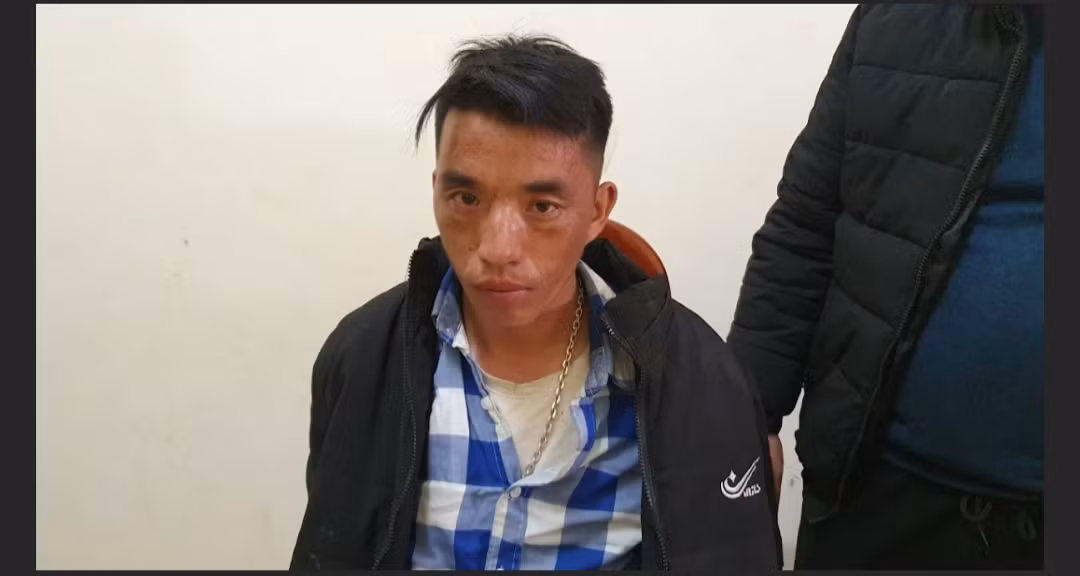 Bắt nhóm đối tượng giấu 99 bánh heroin trong lốp xe ô tô -0