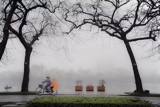 Hà Nội trời mưa rét, sương mù -0