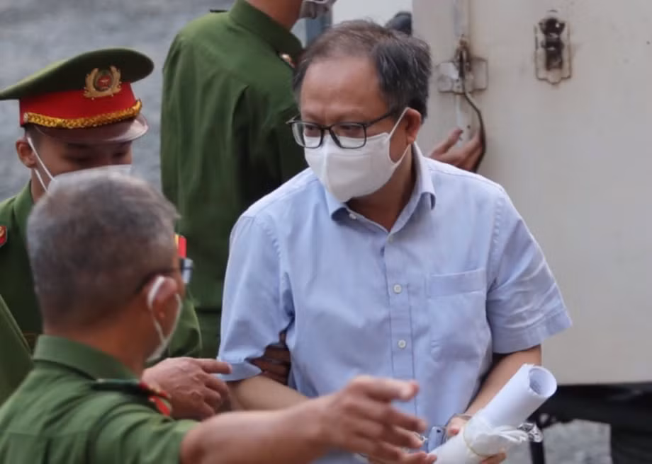 Cựu Phó thư Thành ủy TP Hồ Chí Minh Tất Thành Cang đối chất với Tề Trí Dũng -0
