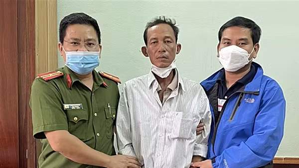 Xóa sổ đường dây mua bán tài khoản ngân hàng có nhiều sinh viên tham gia ảnh 3