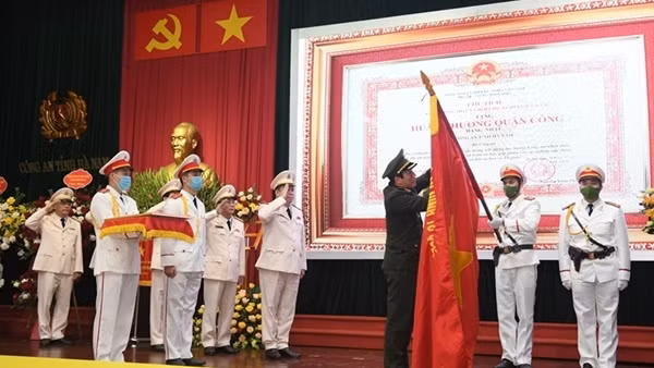 Góp phần giúp Hà Nam phát triển nông thôn mới ảnh 5