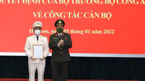 Kon Tum có tân Phó Giám đốc Công an tỉnh ảnh 4