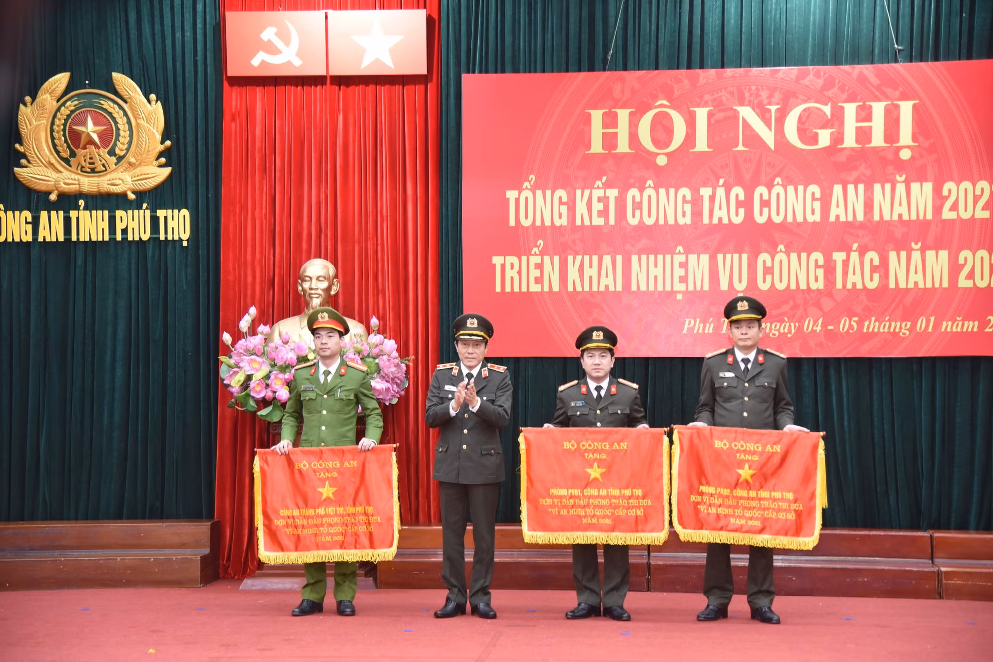 Công an tỉnh Phú Thọ phát huy truyền thống anh hùng, thi đua lập công vì an ninh đất Tổ -0