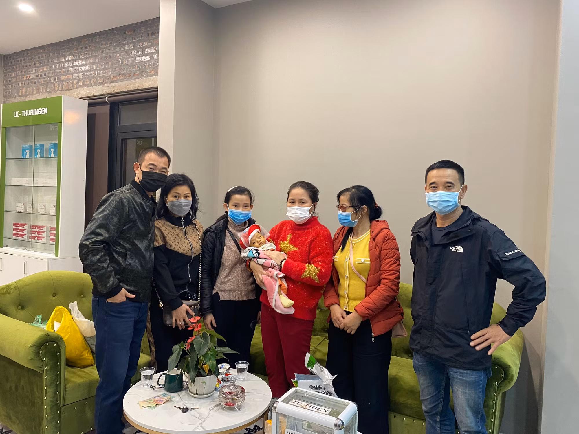 “Ngôi nhà dã chiến” của những mảnh đời bất hạnh -0