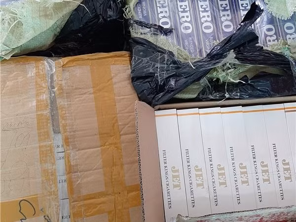 Thu mua 8.850 bao thuốc lá nhập lậu để… bán trong dịp Tết Nhâm Dần 2022 -0