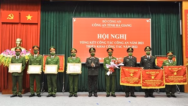 Đảm bảo an ninh, an sinh xã hội nơi địa đầu Tổ quốc ảnh 2