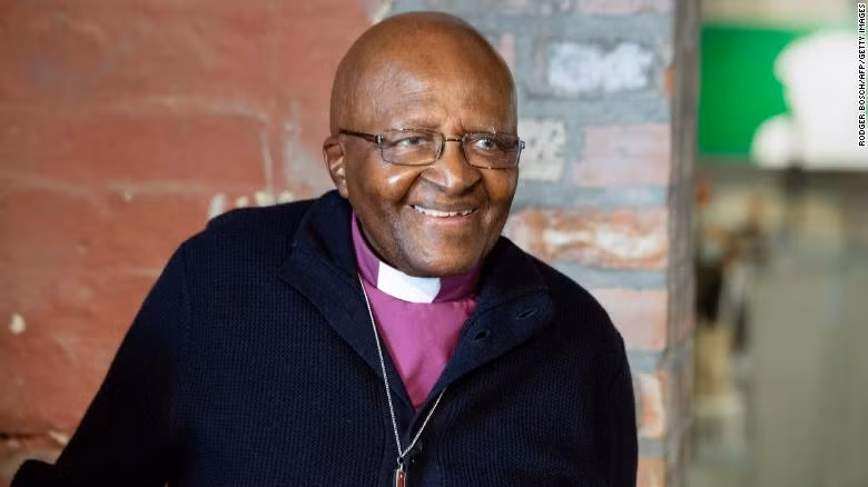 Desmond Tutu- Người luôn tìm kiếm sự hòa giải và sự công bằng -0