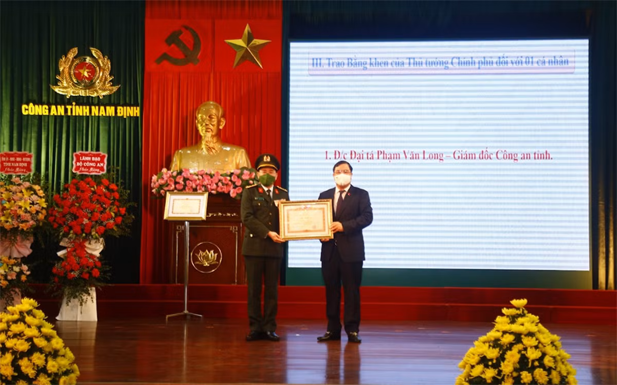 Công an tỉnh Nam Định phát động phong trào thi đua năm 2022 -0