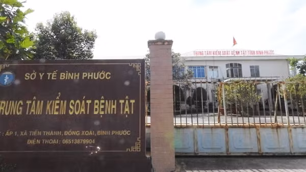 Cách chức Giám đốc CDC Bình Phước vì "nhận quà" của Công ty Việt Á ảnh 3