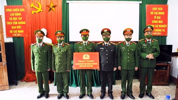 Giải cứu kịp thời em gái bị nam thanh niên “bắt vợ” ảnh 3