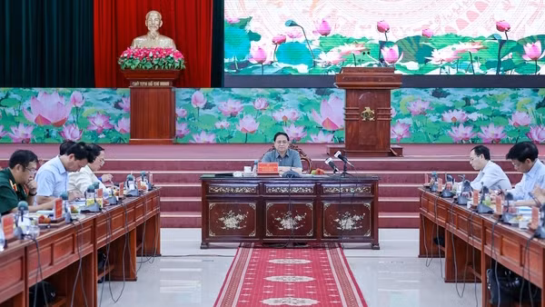 Huy động mọi nguồn lực phòng, chống sụt lún, sạt lở và ngập úng Đồng bằng sông Cửu Long