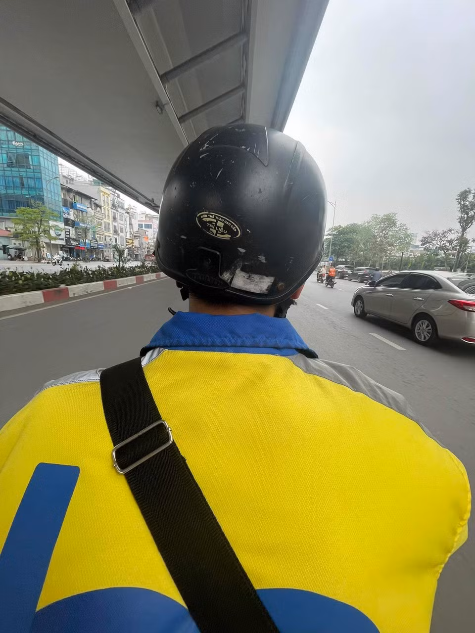 Rủi ro tiềm ẩn từ mua bán tài khoản xe công nghệ -0