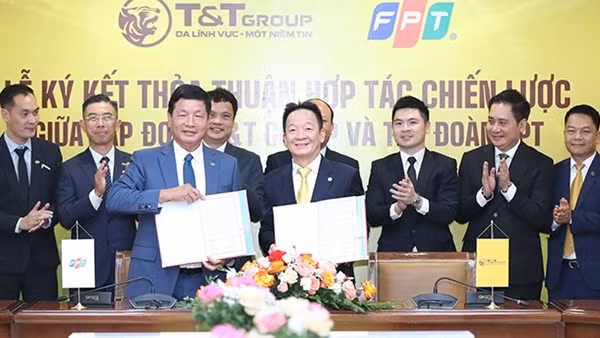 Tập đoàn T&T Group hợp tác chiến lược với Tập đoàn FPT