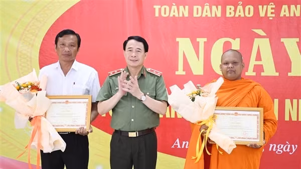 Đẩy mạnh phong trào toàn dân bảo vệ An ninh Tổ quốc trên không gian mạng