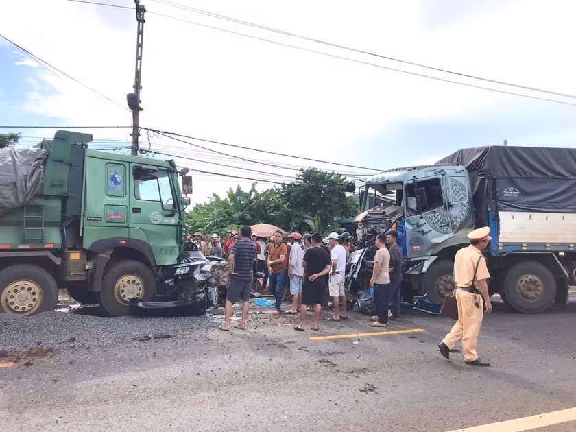 Ba thành viên CLB Hoàng Anh Gia Lai tử vong vì TNGT -0